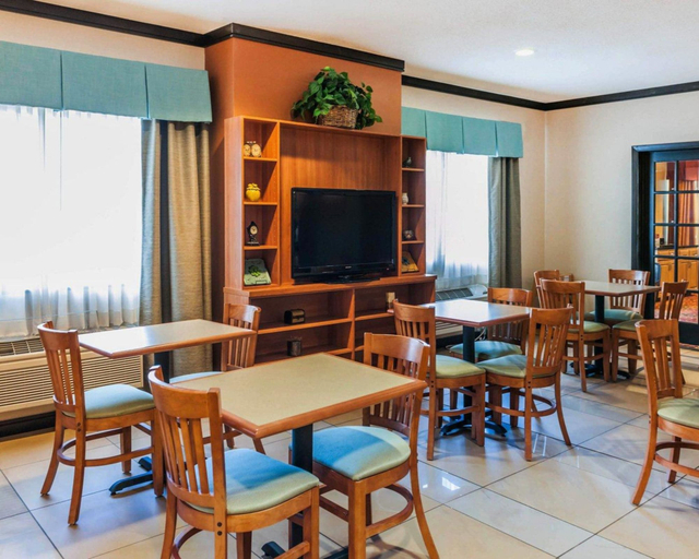 Food & Drinks 4, Comfort Inn Avon-Indianapolis West, Hendricks