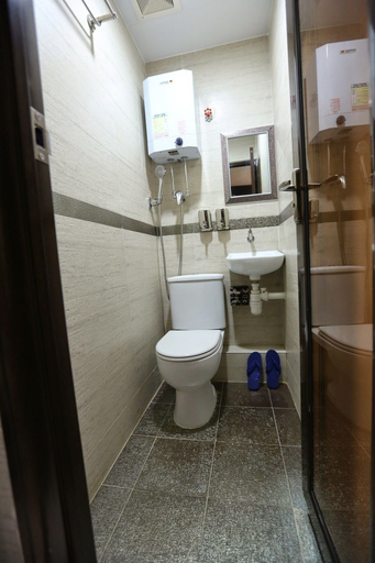 Bathroom 5, Asia Inn, Kowloon