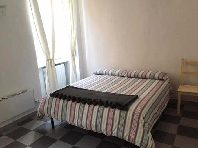 Bedroom 4, Bed2Go, Torino