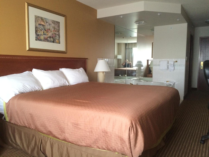Bedroom 3, Foxwood Inn & Suites, Division No. 18
