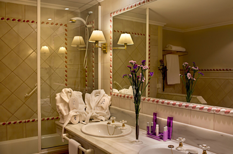 Bathroom 5, Hotel Alcázar de La Reina, Sevilla