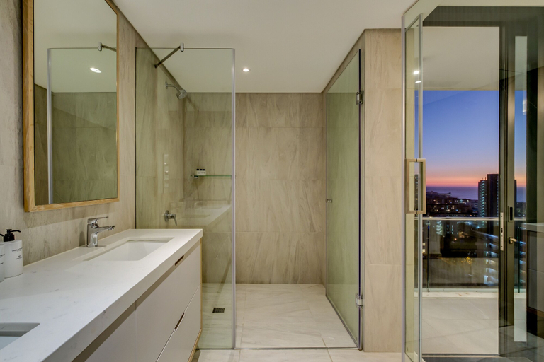 Bathroom 2, Attique Vue, City of Cape Town