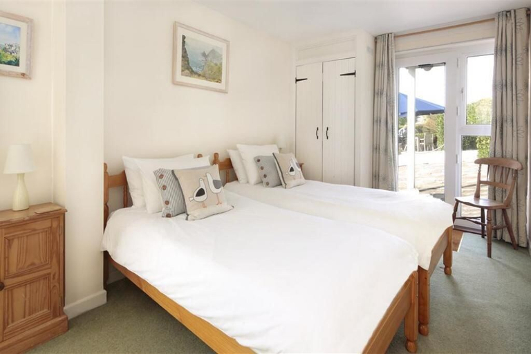 Bedroom 3, Green Door - Venus, Cornwall