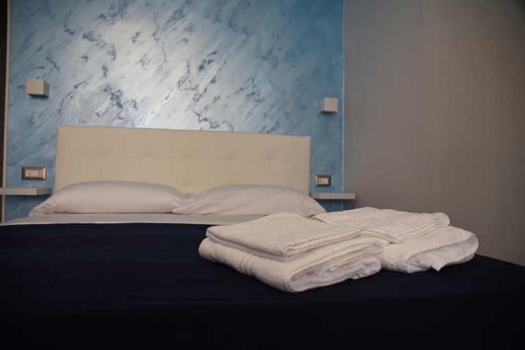 Bedroom 4, Flyresidence Municipio Toledo, Napoli