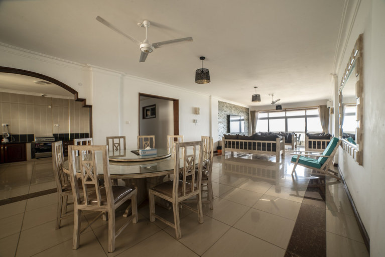 Food & Drinks 5, Jumeirah Beach Front Apartments, Nyali
