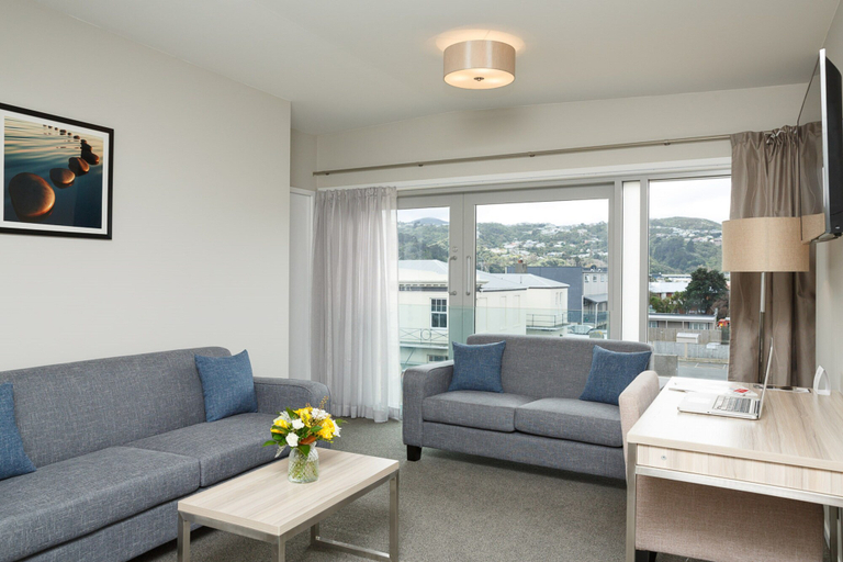 Others 5, Quest Petone, Hutt city