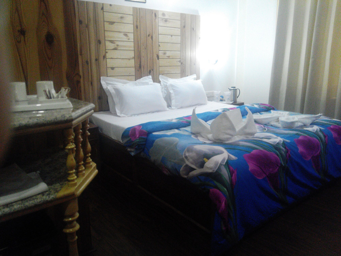 Bedroom 2, Hotel Grand Habib, Srinagar