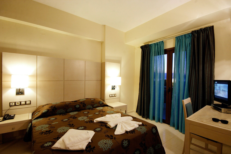 Bedroom 3, Theros Hotel, Crete