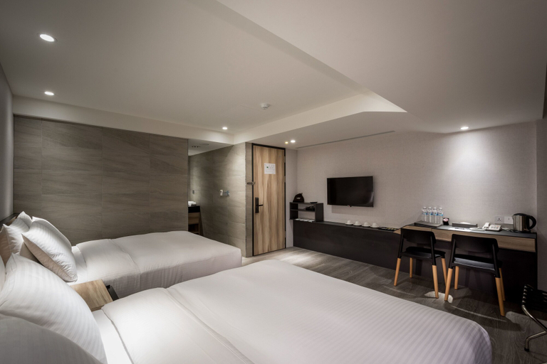 Bedroom 4, DD Hotel, Tainan