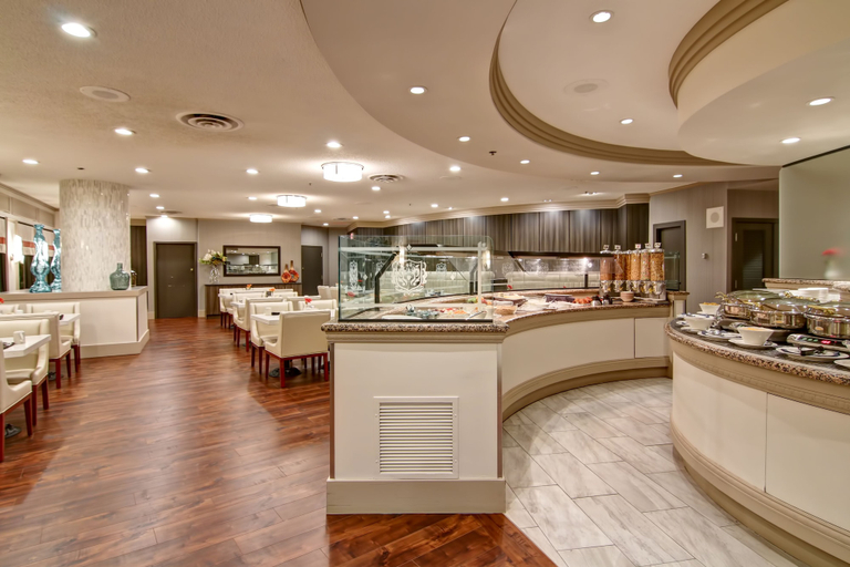 Food & Drinks 5, Chateau Lacombe Hotel, Division No. 11