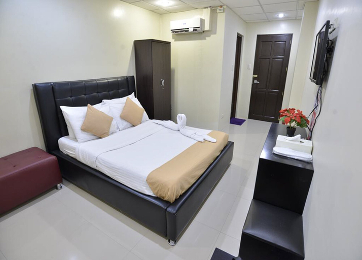 Bedroom 3, Amax Inn Makati II, Makati City