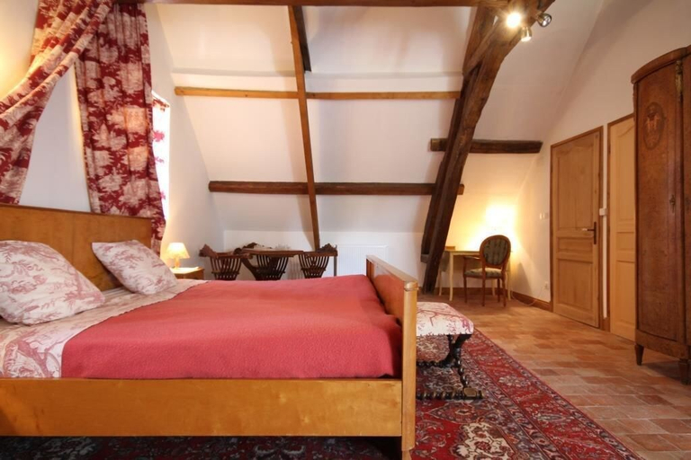 Bedroom 2, Chambres d'hôtes Champendu, Nièvre
