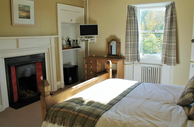 Bedroom 2, Tirindrish House, Highland