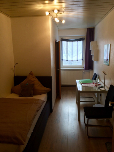 Bedroom 3, Gasthaus Engemann bei Matt, Paderborn