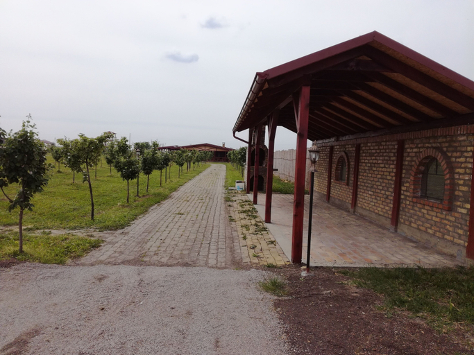 Exterior & Views 2, Salas Farma 47, Temerin