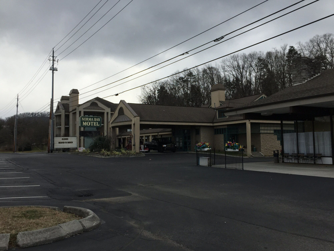 Exterior & Views 2, Norma Dan Motel, Sevier