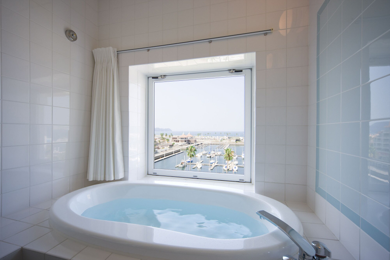 Bathroom 3, Wakayama Marina City Hotel, Wakayama
