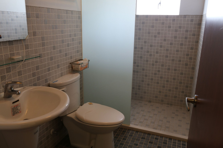 Bathroom 5, Romeo B&B, Taitung