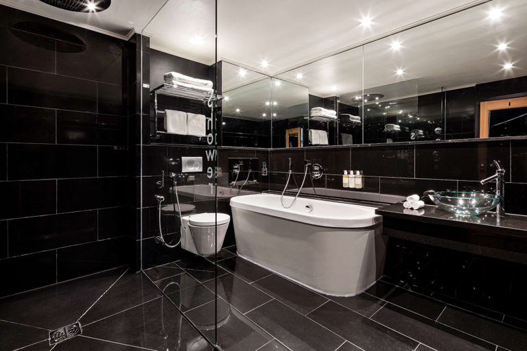 Bathroom 4, The May Fair Hotel, Mayfair, London, London