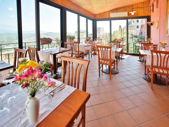 Food & Drinks 5, Hotel Garibaldi, Frosinone
