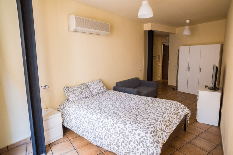 Bedroom 4, Urbi Apartments, Barcelona