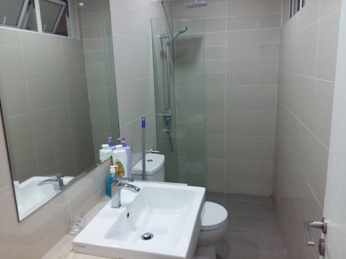 Bathroom 3, WTE Binjai 8 Suites, Kuala Lumpur