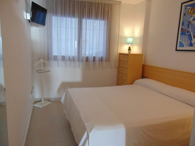 Bedroom 2, Apartments Voramar, Tarragona
