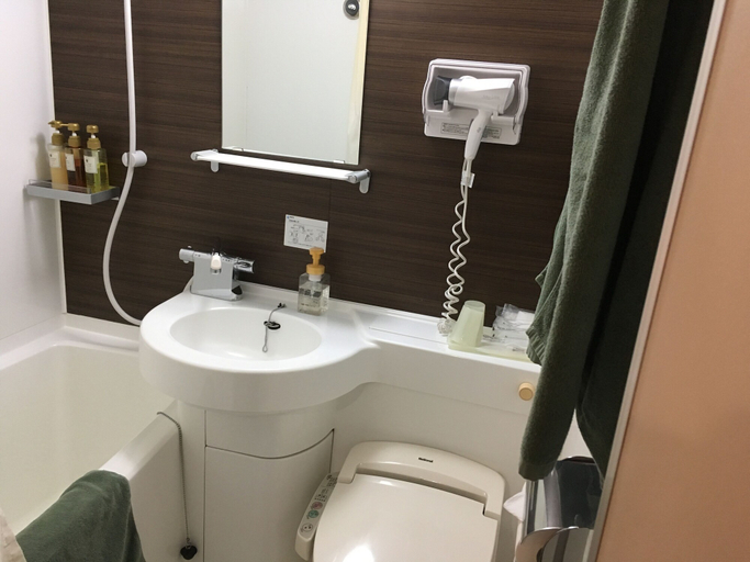 Bathroom 5, Fukuchiyama Ark Hotel, Fukuchiyama
