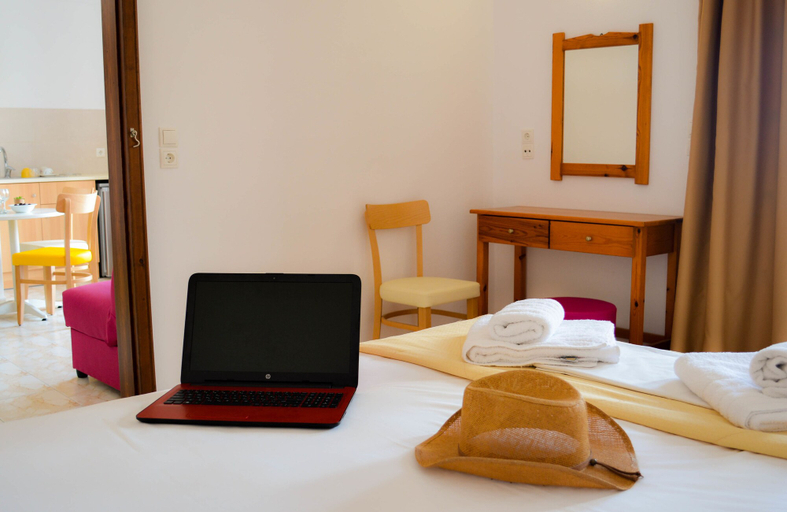 Bedroom 3, Archontiko, Crete