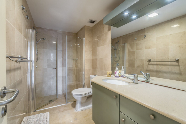 Bathroom 4, Beach Front By Ritz Hotel Pool Parking