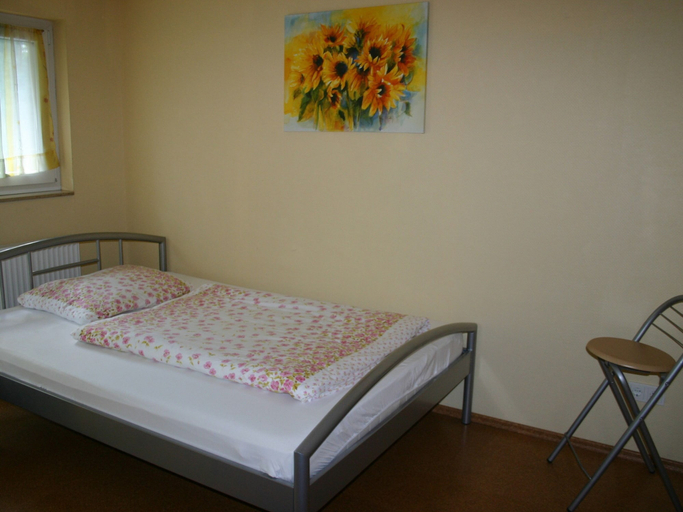 Bedroom 4, Gasthof Zum Stausee, Oberbergischer Kreis