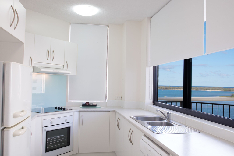 Others 5, Sandy Point Beach Resort, Gold Coast