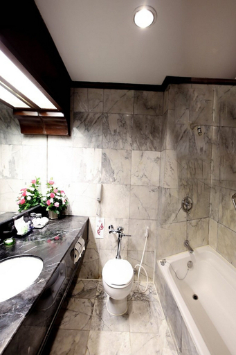 Bathroom 5, Kosa Hotel & Shopping Mall, Muang Khon Kaen