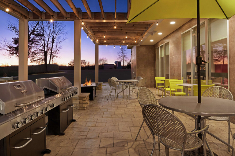 Food & Drinks 5, Home2 Suites by Hilton Woodbridge Potomac Mills, Prince William