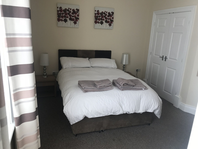 Bedroom 2, The Ball Alley, Durham