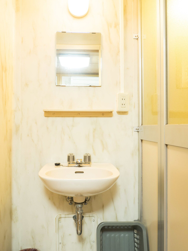 Bathroom 5, Hikone Station Hotel, Hikone