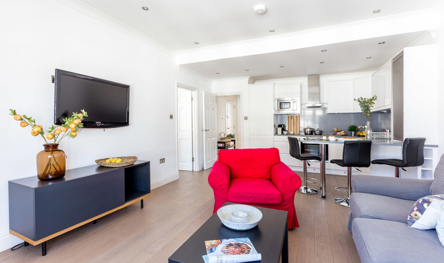 Others 5, Gloucester Terrace by Lime Street, London