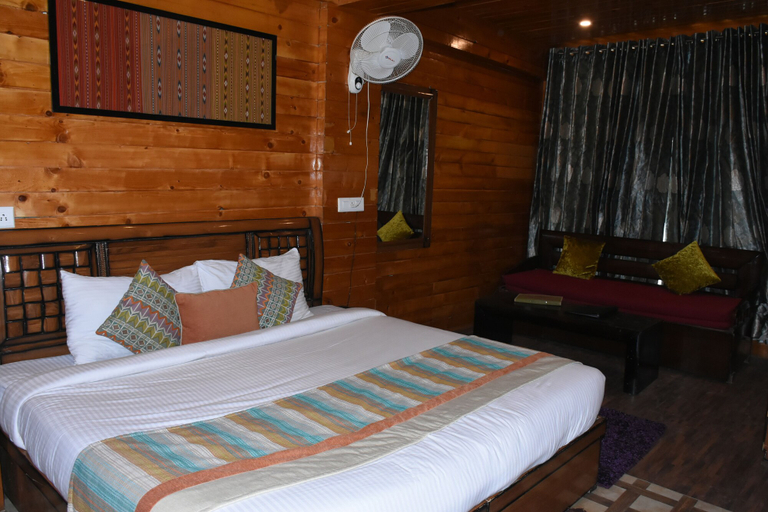 Bedroom 3, Aanantham Country Resort, Chamba
