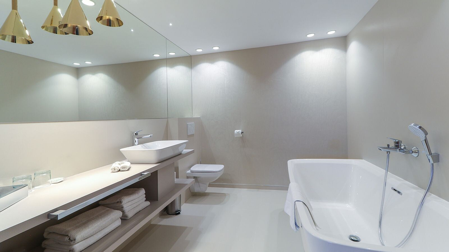 Bathroom 5, Hotel Karpatia, Humenné