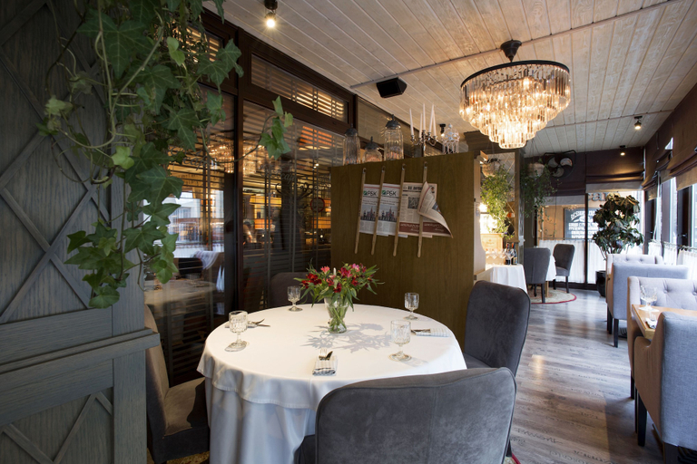 Food & Drinks 5, Arbat House Hotel, Central