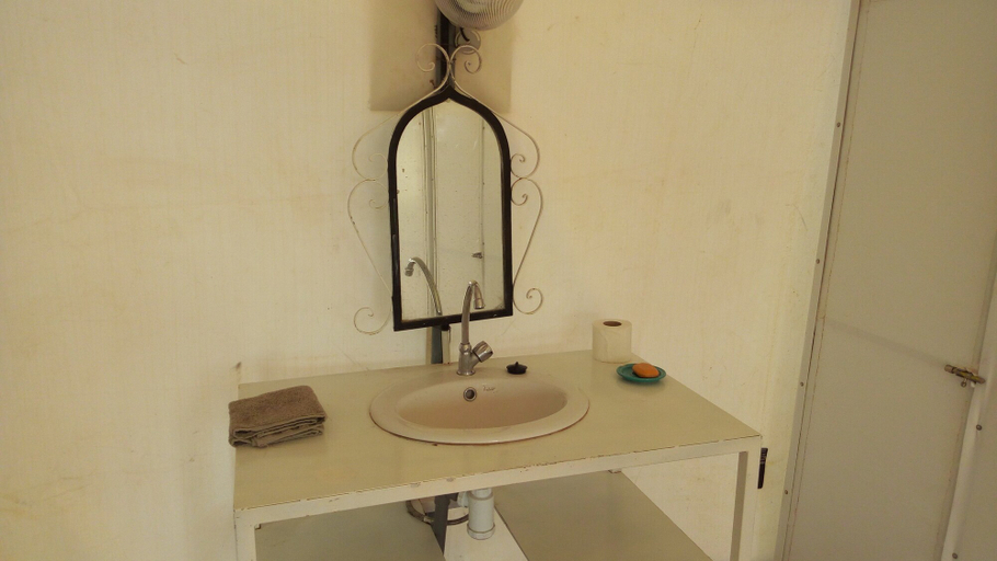 Bathroom 3, Ghwirate Taalab Bivouac - Campsite, Marrakech