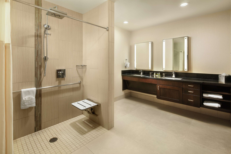 Bathroom 5, DoubleTree by Hilton Claremont, Los Angeles