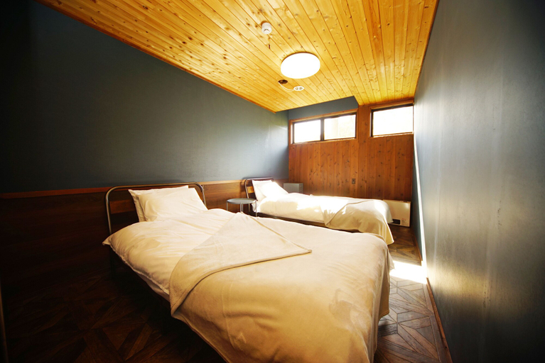 Bedroom 2, HAKUBA Lodge OMUSUBI, Otari