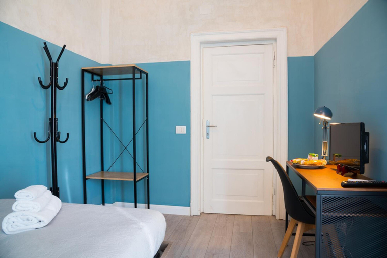 Bedroom 2, B&B  Lumiere Roma, Roma