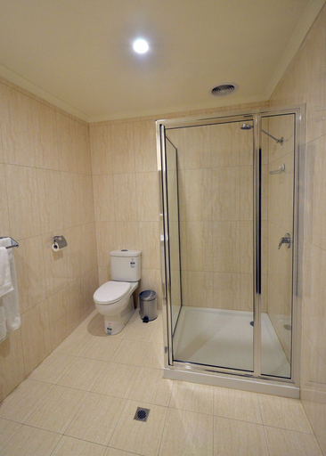 Bathroom 5, Parklane Motel Murray Bridge, Murray Bridge