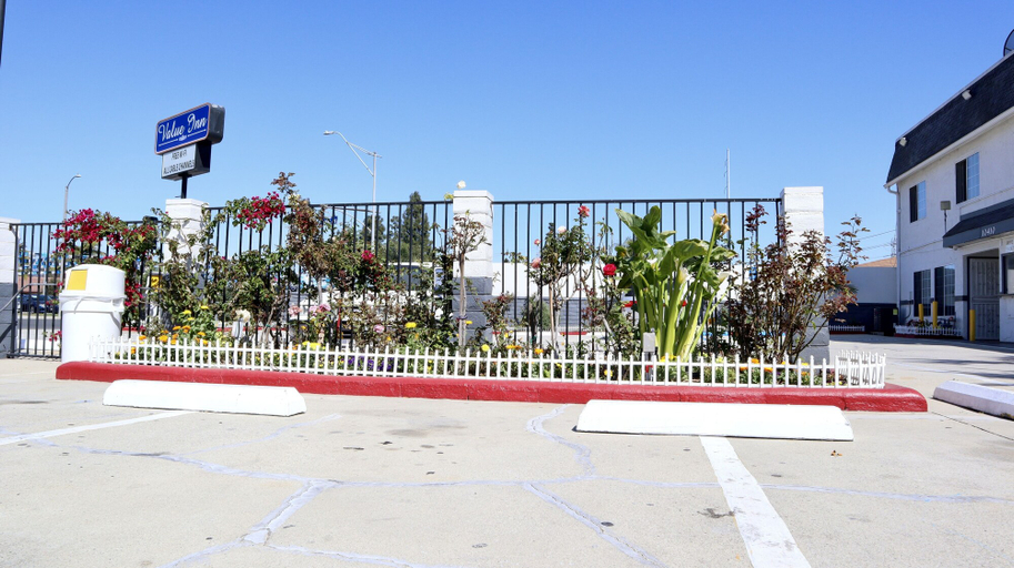 Exterior & Views 2, Value Inn Bellflower, Los Angeles