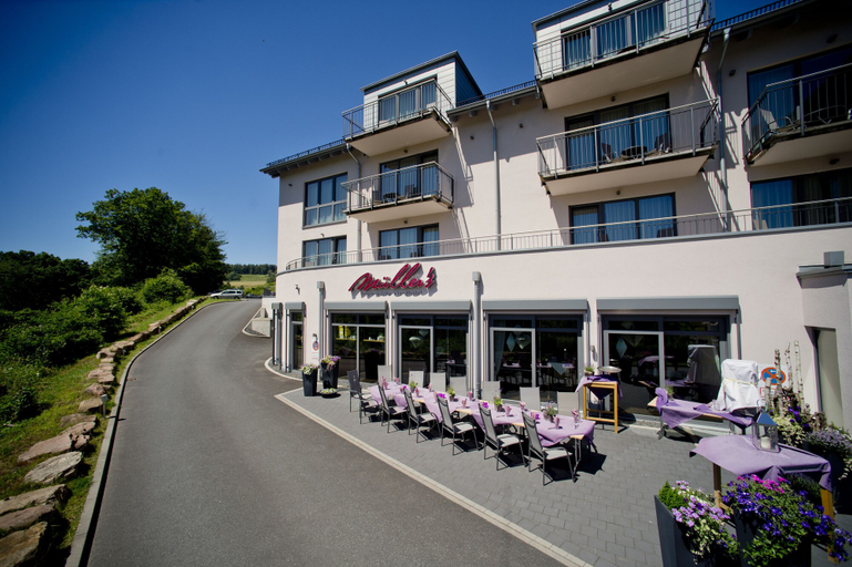 Exterior & Views 2, Müllers Landhotel, Aschaffenburg