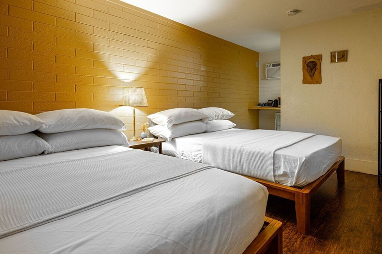 Bedroom 2, The Star Motel, Coconino