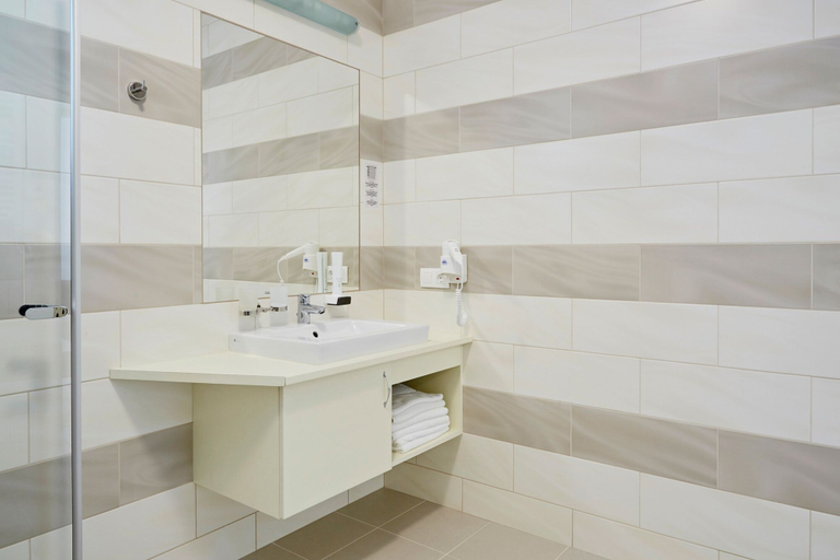 Bathroom 4, Astoria Hotel, Balatonfüred