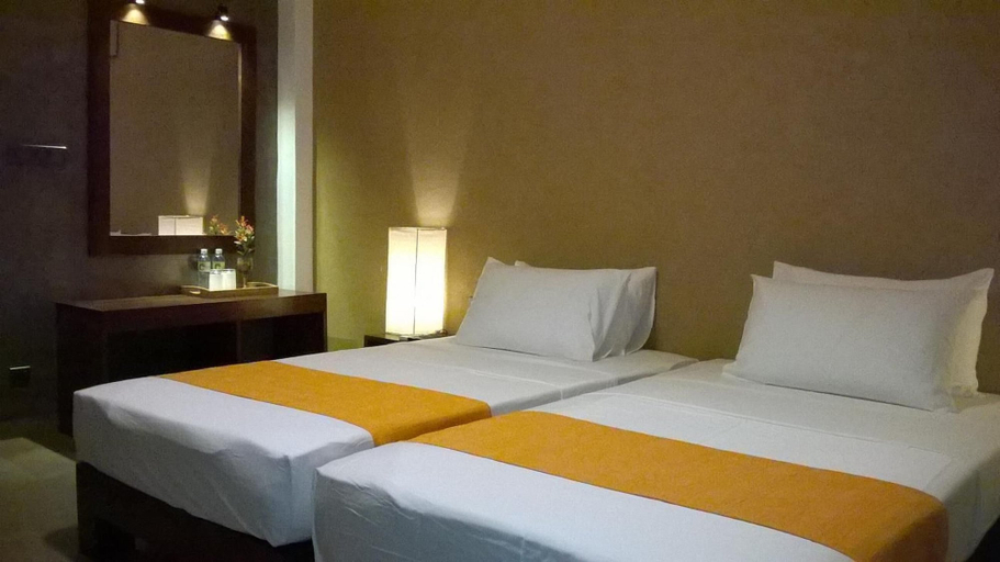 Bedroom 2, Go Go Green Resort, Hingurakgoda